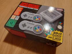 Super Nintendo Classic Mini SNES Classic Mini Konsole mit 2 Pads neuwertig