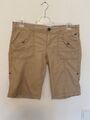 EDC sportliche Bermuda Shorts/ Gürtel beige kaum getragen Hosenbein hochknöpfbar