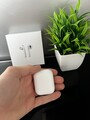 Apple AirPods 2. Generation mit Ladecase - Weiß