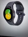 Samsung Galaxy Watch5 40mm Aluminiumgehäuse mit Sportarmband - Graphite...