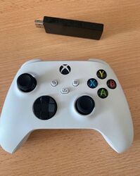 Microsoft Xbox Wireless Controller - Robot White mit Adapter