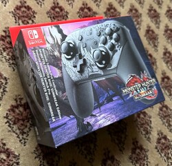 Nintendo Switch Pro Controller Monster Hunter Rise Sunbreak Edition OVP - NEU
