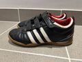 Adidas Hallen Turnschuhe, Gr. 39 1/3, Schwarz, Klettverschluss 