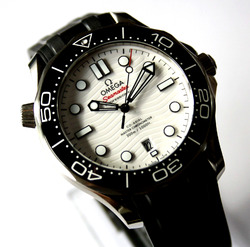 OMEGA Seamaster Diver 300m Weiß Co-Axial 42 mm Ref.: 210.32.42.20.04.001 FULLSET