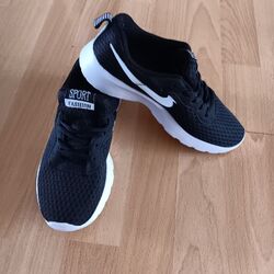 Sneaker/Sortschuhe Damen Herren Kids Gr.36 Wie NEU Schwarz-weiß