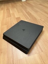 Sony PlayStation 4 Slim 500GB Spielkonsole - Schwarz (CUH-2216A)