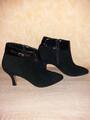 Ankle Boots High Heel Stiefelette Gr. 41 NEU feminin in schwarz mit Lack & Leder