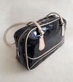 Handtasche Baguette Lack-Optik Henkeltasche schwarz/beige 32 cm