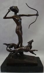 Statue Hund Diane Jägerin nackt Art Deco Stil Jugendstil Bronze signiert S