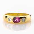 Ring aus 750er Gold mit Rubin und Brillanten