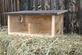  Eichhörnchen Futterstation Wetterfestes Lärchenholz Futterhaus Eichhörnchenhaus