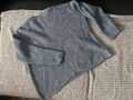 dunkelblauer Strickpullover 