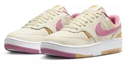 Nike Sneaker "WMNS Gamma Force" soft pearl/elemental pink