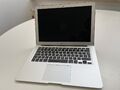 Apple MacBook Air 13" i5 1,8GHz 8GB 128GB SSD (2017) MQD32D/A "top Zustand"