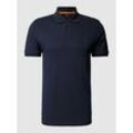 Slim Fit Poloshirt mit kurzer Knopfleiste