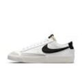 Nike Blazer Low '77 Damenschuh - Weiß