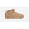 UGG® Classic Ultra Mini-Stiefel für Damen in Beige, Größe 42, Leder