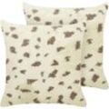 Beliani - Dekokissen 2er Set Beige aus Kunstfell 45 x 45 cm Quadratisch Flauschig Weich Deko Dekoration Wohnaccessoires für Wohnzimmer Schlafzimmer