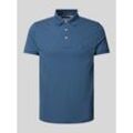 Slim Fit Poloshirt mit Logo-Stitching