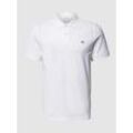 Poloshirt mit Label-Stitching Modell 'SHIELD'