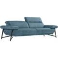 2,5-Sitzer EGOITALIANO "Anais, Designsofa mit hohem Sitzkomfort, Designfuß", blau (hellblau), B:232cm H:74cm T:106cm, Luxus-Micofaser Lederoptik (100% Polyester) ist ein neues technisches Gewebe mit einem visuellen und taktilen Aspekt, der dem Nubuk sehr nahe kommt, mit innovativen Eigenschaften. Seine außerordentliche Weichheit kommt von einem exklusiven Produktionsprozess, der Unreinheiten und U