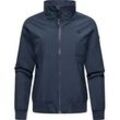 Outdoorjacke RAGWEAR "Goona", Damen, Gr. 6XL (52), blau (navy), Obermaterial: 100% Polyester, Innenfutter: 100% Polyester, sportlich, lässig geschnitten hüftbedeckend, hoch geschlossener Ausschnitt, Langarm Ärmel ohne Ärmelschlitz Rippstrickbündchen, Jacken, stylische, wasserdichte Übergangsjacke mit hohem Kragen