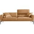 2,5-Sitzer EGOITALIANO "Masu, Designsofa mit erstklassigem Sitzkomfort", braun (tan), B:218cm H:95cm T:97cm, Leder NUVOLE (Echtes Rindsleder). Halbnatürliches, halbnarbiges Rindsleder mit einer natürlichen Körnung von 1, 2 bis 1, 4 mm. Dieses Leder hat eine weiche, wachsartige Haptik mit mattem Aussehen und einem Wolkeneffekt. Es handelt sich um ein Naturleder, das die ursprünglichen Eigenschaften