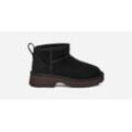 UGG® Classic Ultra Mini New Heights Boot für Kinder in Black, Größe 32.5, Veloursleder