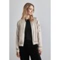 Blouson STREET ONE Gr. 34, beige (smooth sand beige), Damen, Stoff, 100% Viskose, unifarben, Jacken, mit Reißverschluss-Detail