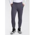 Trainingshose PUMA "ESS+ LOGO LAB CAT SWEATPANTS FL CL", Herren, Gr. L, N-Gr, grau (galactic gray), Fleece, Obermaterial: 66% Baumwolle, 34% Polyester, bedruckt, sportlich, regular fit normal, Hosen, Jogginghose