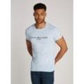 T-Shirt TOMMY HILFIGER "TOMMY LOGO TEE", Herren, Gr. L, blau (breezy blau), Jersey, Obermaterial: 100% Baumwolle, unifarben, bedruckt, casual, schmal hüftbedeckend, Rundhals, Kurzarm eingesetzt abgesteppt, Shirts, aus reiner, nachhaltiger Baumwolle