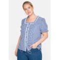 Trachtenbluse SHEEGO "Große Größen", Damen, Gr. 42, blau (marine, weiß), Obermaterial: 60% Baumwolle, 40% Polyester;Besatz: 100% Baumwolle, gemustert, feminin, figurumspielend normal, Kurzarm, Blusen, im Karo-Design, mit Spitzenbesatz