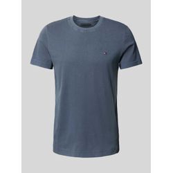 Slim Fit T-Shirt mit Logo-Stitching Modell 'GARMENT'