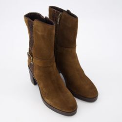 Braune Veda Stiefel mit Absatz aus Wildleder