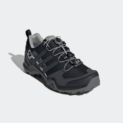 Wanderschuh ADIDAS TERREX "TERREX SWIFT R2 GORE-TEX" Gr. 37, schwarz (core schwarz, dgh solid grau, lila tint) Schuhe wasserdicht