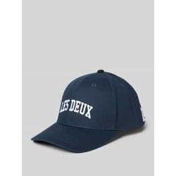 Basecap mit Label-Stitching
